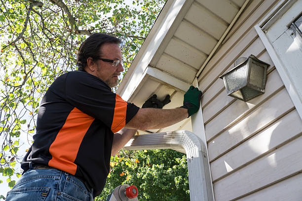 Best Insulated Siding Installation  in Captains Cove, VA